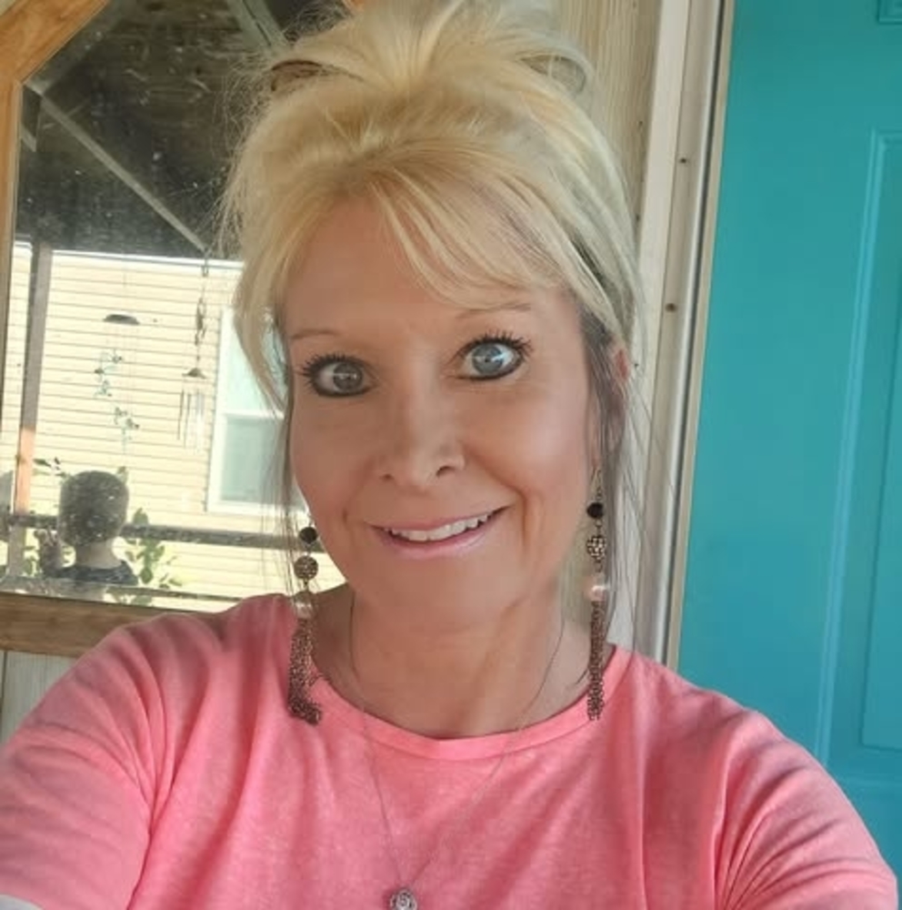 Meet your Posher, Angela